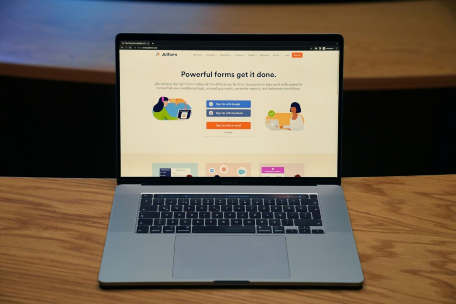 Analyse de données financières et tableaux de bord de performance